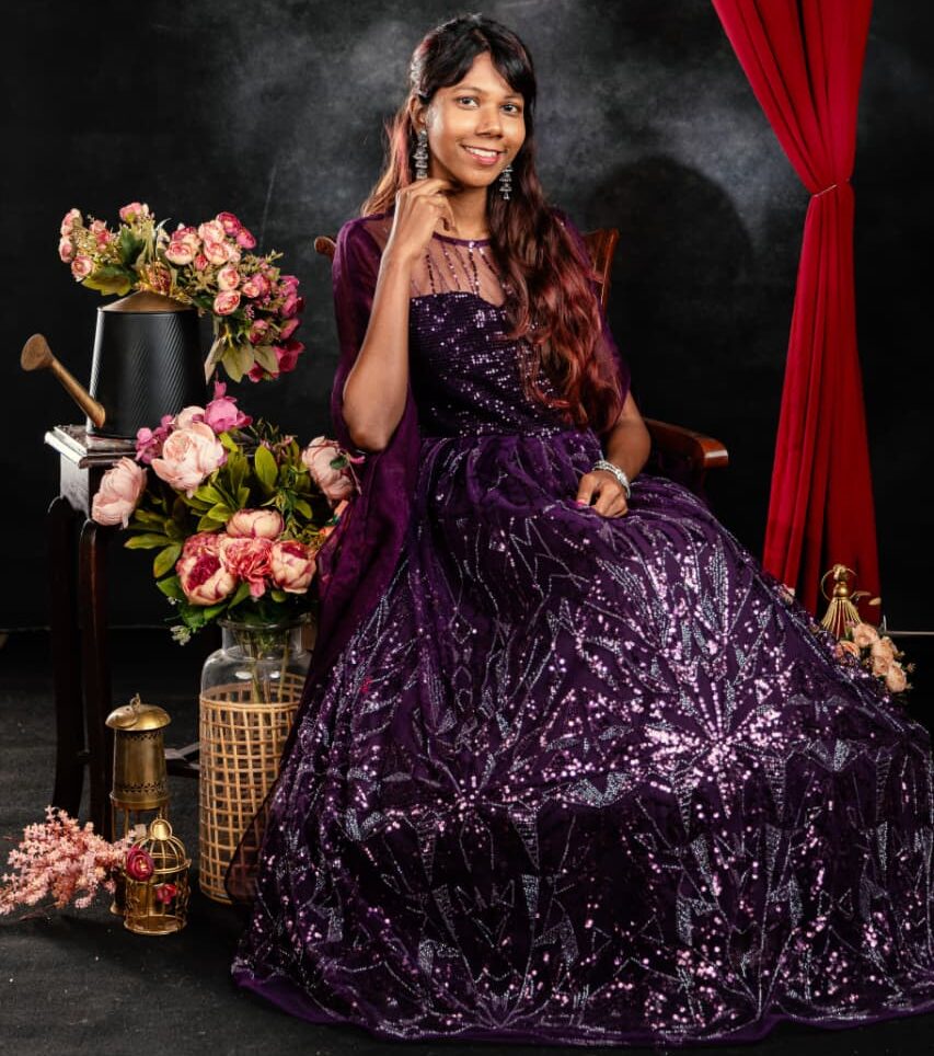 Line Long Sleeve Gown - Image 4