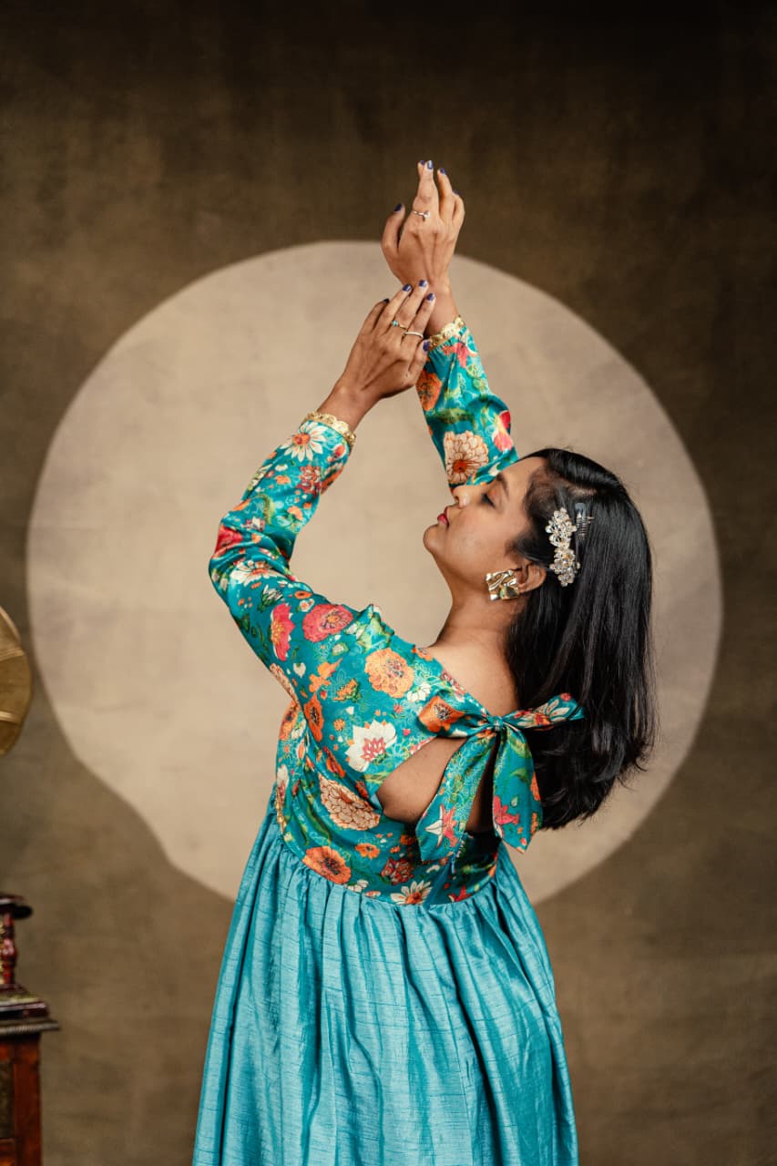 Floral Alia Blue - Image 2