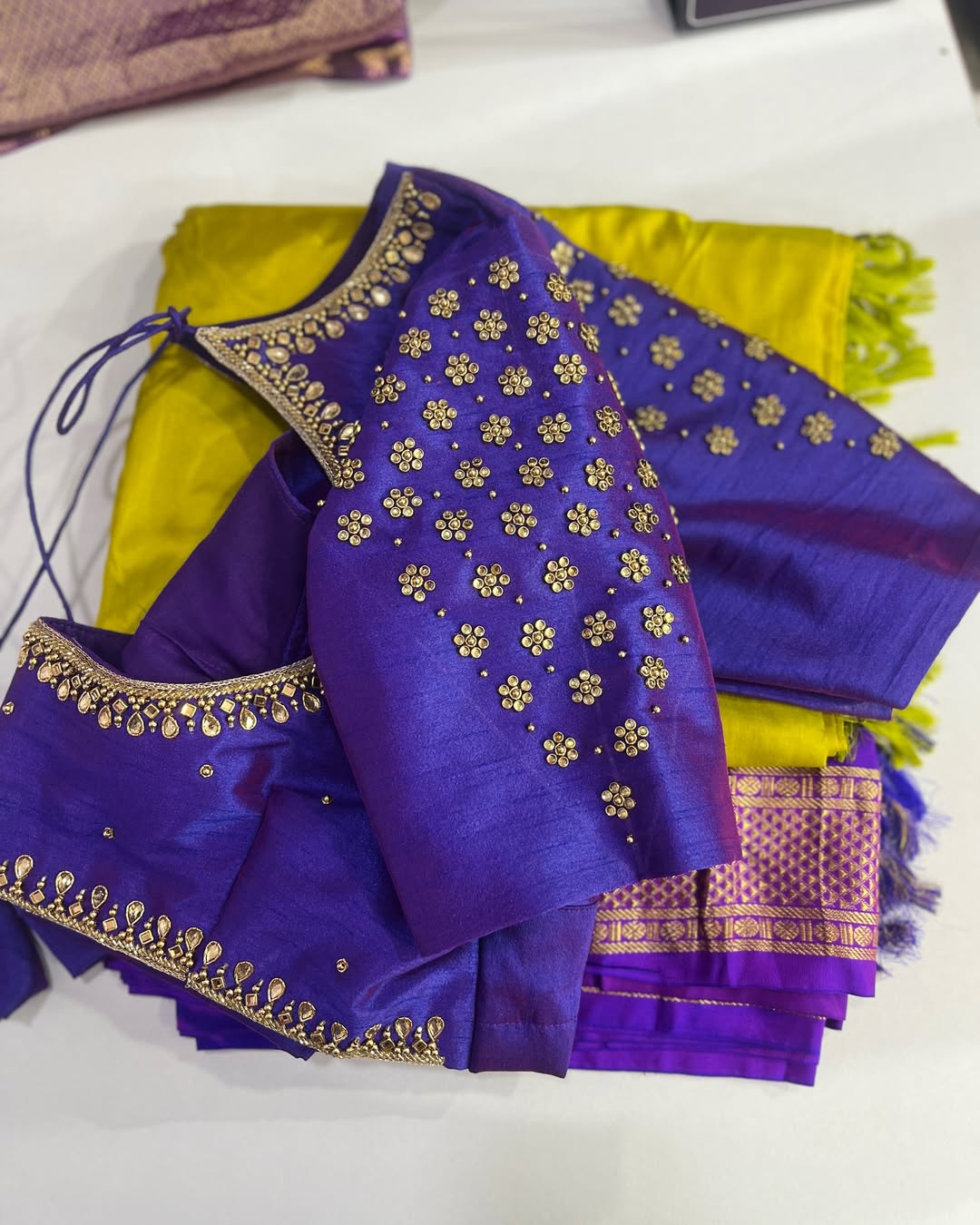 Each blouse is pretty in its own way !! Arri work blouses of the week #danella #blouse #arriwork (10)