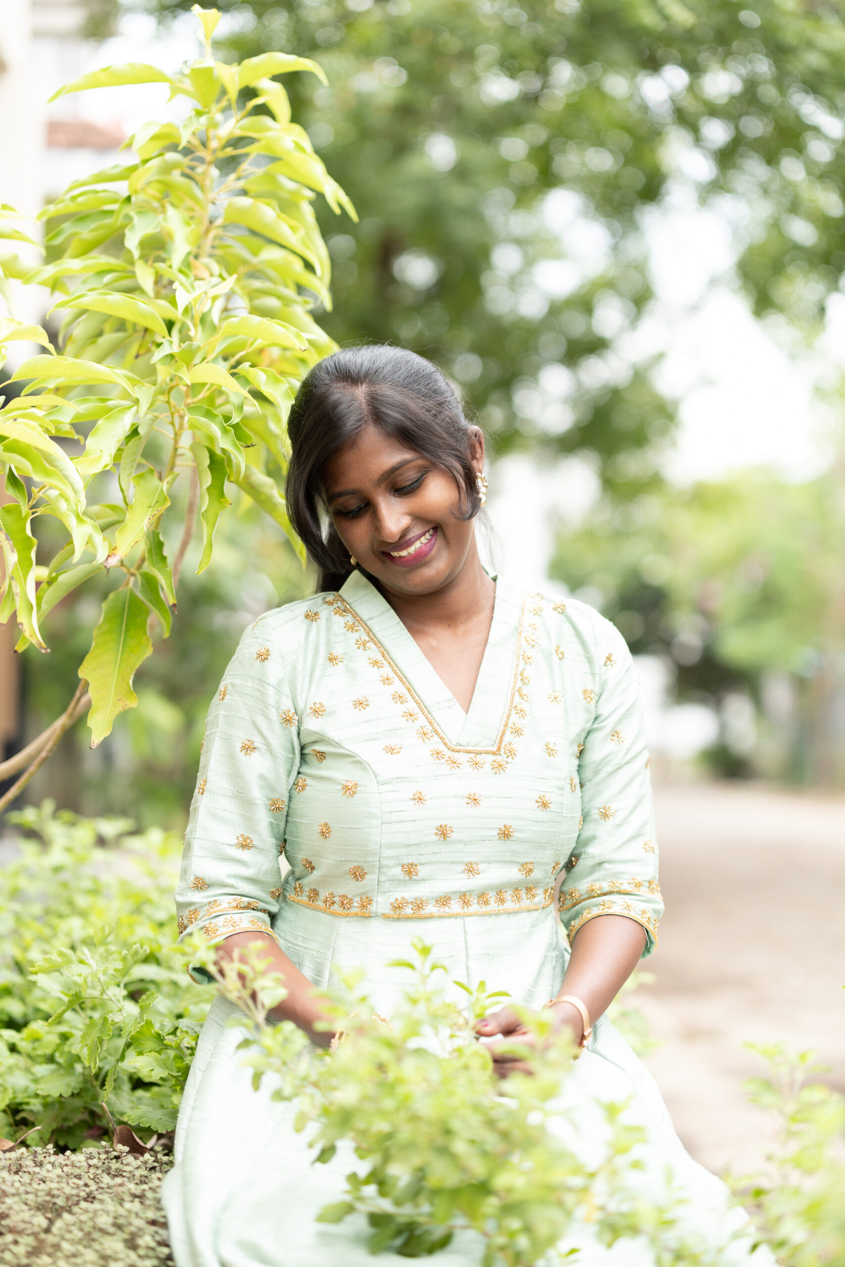 Green Anarkali Kurta - Image 3