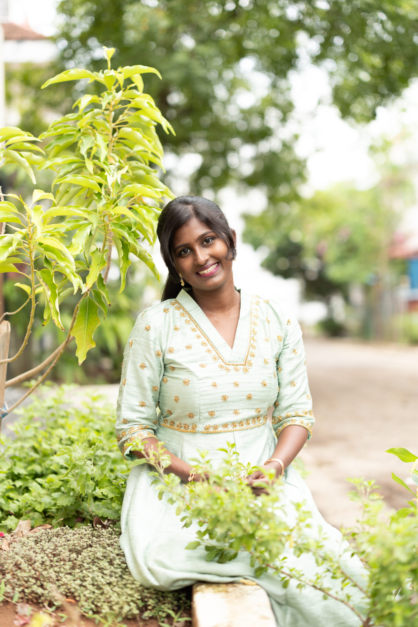 Green Anarkali Kurta - Image 2