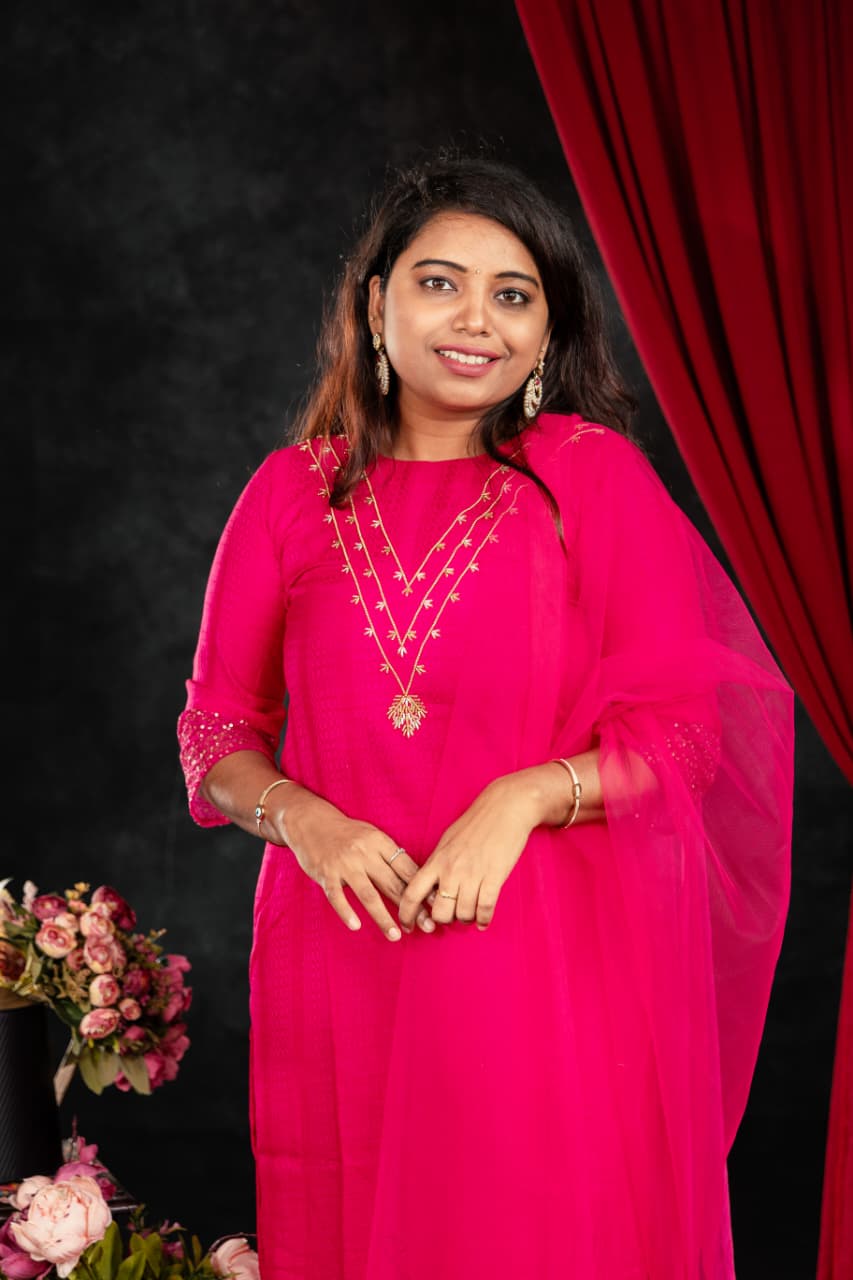 Pendent Salwar Set - Image 2